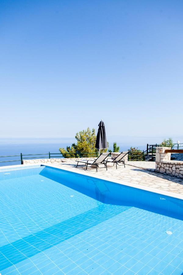 Villa Skyfall Kalamítsi 외부 사진