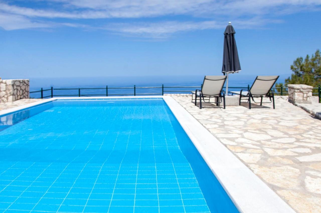 Villa Skyfall Kalamítsi 외부 사진
